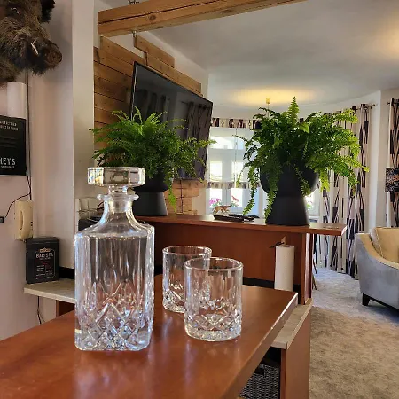 132 Apartment *
