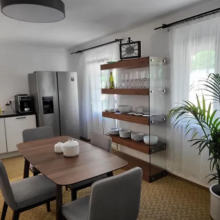 Appartement 132 *